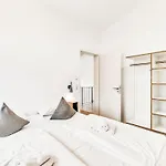 Horizont By Interhome *
